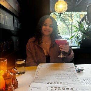 Meet your Posher, Cara